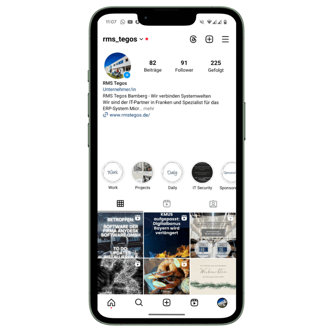 Smartphone mit Instagram Profil von RMS tegos